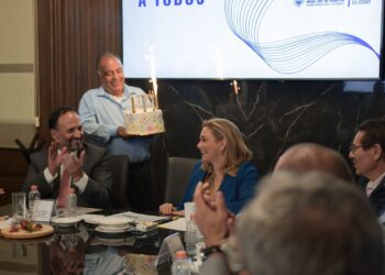 Celebra Maru Campos su cumpleaños en Palacio de Gobierno