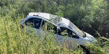 Volcadura en la carretera Chihuahua-Aldama