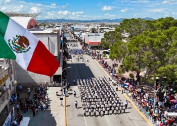 Beto Pérez encabeza celebraciones del 215° aniversario de la Independencia