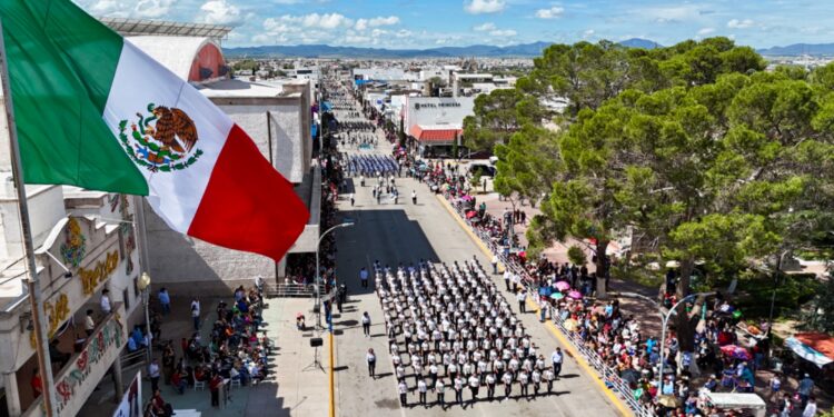 Beto Pérez encabeza celebraciones del 215° aniversario de la Independencia