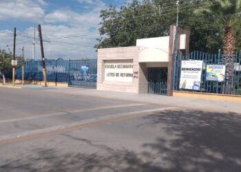 Padres exigen respuestas por presunto acoso en secundaria de Delicias