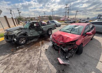Choque en el periférico deja conductor lesionado
