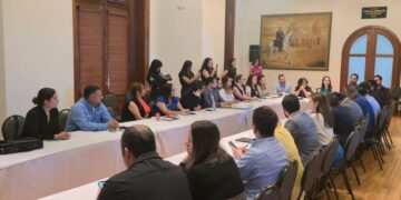Participa la CEAVE en la firma de convenio entre la Comisión de Desplazamiento