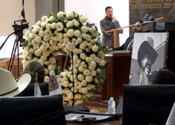 Rinden homenaje al diputado Luis Fernando Chacón Erives en el Congreso del Estado