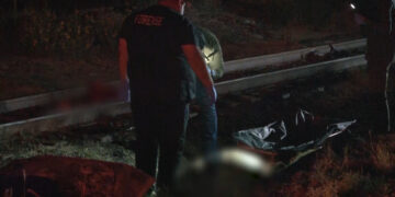 Muere conductor desmembrado por el tren tras volcadura en Delicias