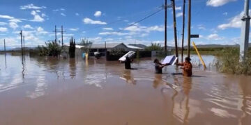 Inundación afecta al Telebachillerato 8036 en Nuevo Casas Grandes