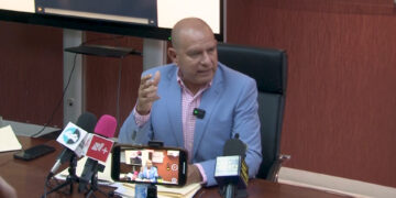 Cuauhtémoc Estrada respalda demanda de Maru Campos