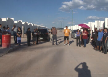 Vecinos del Fraccionamiento del Valle denuncian irregularidades