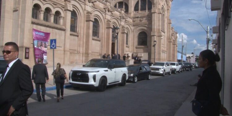 Misa de cuerpo presente de Víctor Cruz Russek