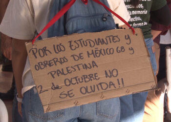 Ciudadanos conmemoran el 2 de octubre en Chihuahua