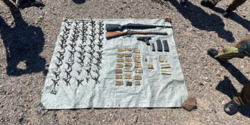 Aseguran armas y cartuchos en Ojinaga