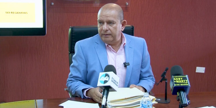 Morena propone reducir el número de regidores en Chihuahua