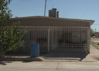 Catean vivienda por asesinato de joven en la colonia Continental