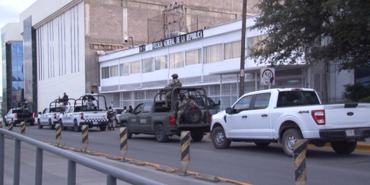 Refuerzan seguridad en la FGR por traslado de detenidos tras ataque en Moris