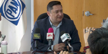 Alfredo Chávez defiende derecho de Maru Campos y critica a Morena