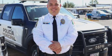 Policía municipal deja el “sueño americano” para salvar vidas en Chihuahua
