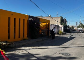 Atacan a hombre con arma de fuego en su domicilio y lo dejan herido 
