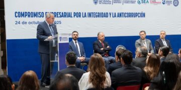 Gobierno de Chihuahua y organismos ciudadanos se comprometen con la integridad