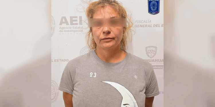 Detienen a mujer con marihuana y cristal durante cateo en Cuauhtémoc