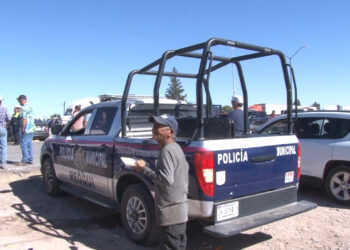 Traileros denuncian asaltos en bloqueo de carretera 45