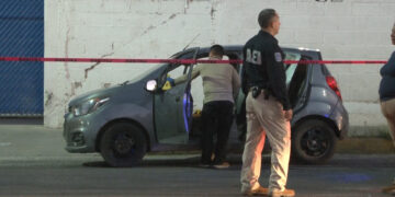 Aseguran vehículo tras ataque a balazos en avenida Juan Escutia