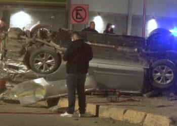 Mujer pierde la vida tras volcar su vehículo en Cuauhtémoc