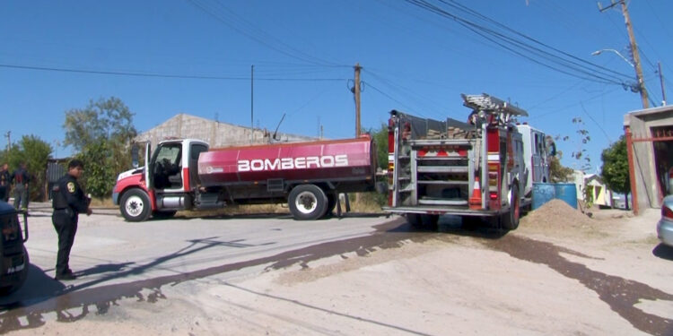Incendio en bodega del Cerro de la Cruz deja pérdidas materiales