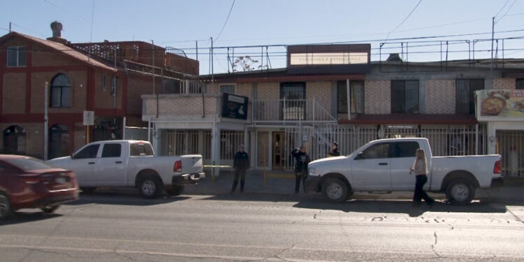 Cateo en locales comerciales por presunta falsificación de documentos