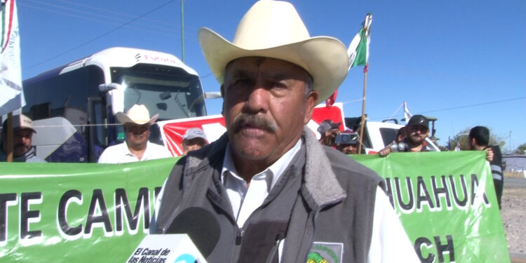 Bloqueo en Meoqui continúa ante falta de acuerdos con autoridades federales