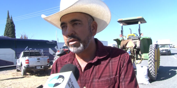 Bloqueo en Meoqui continúa ante falta de acuerdos con autoridades federales