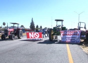 Bloqueo en Meoqui continúa ante falta de acuerdos con autoridades federales