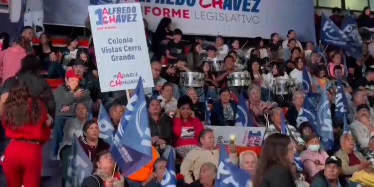 Diputado Alfredo Chávez presenta su informe de actividades