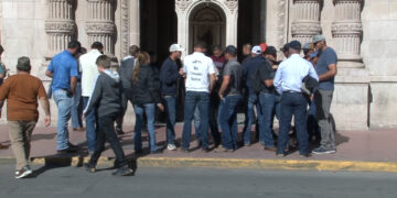 Productores y LeBarón protestan contra nueva Ley del Agua