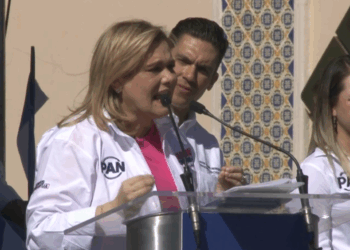 Encabezan Maru y Romero marcha del PAN