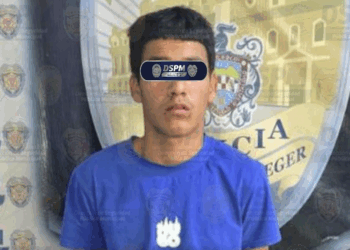 Adolescente armado intentó huir de municipales