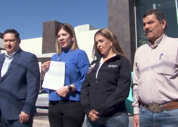 Denuncian a alcalde de Juárez por entrega de juegos infantiles