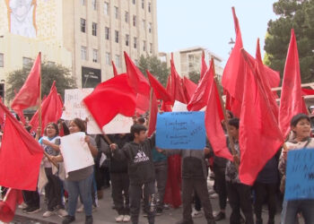 Docentes y alumnos exigen mejoras en escuelas del suroriente de Chihuahua