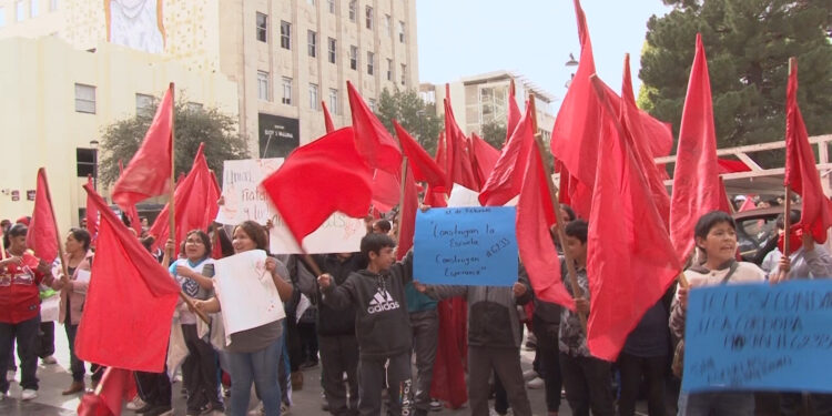 Docentes y alumnos exigen mejoras en escuelas del suroriente de Chihuahua
