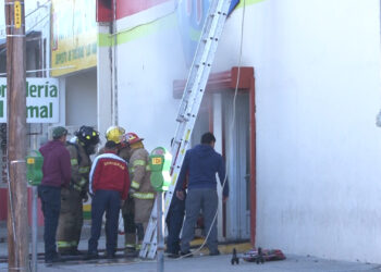 Se registra incendio en negocio del centro de Delicias