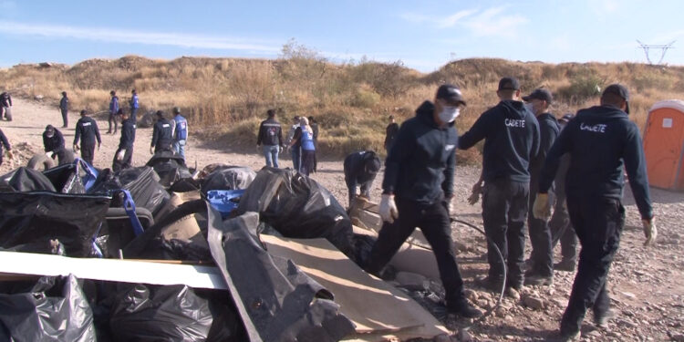 Más de 500 toneladas de basura retiradas del río Sacramento
