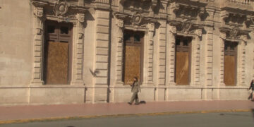 Refuerzan Palacio de Gobierno ante marcha del 25 de noviembre