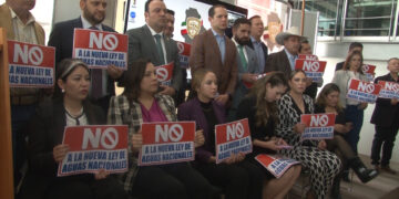 Productores se reúnen con diputados por reforma de Ley de Aguas