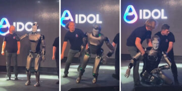 Empresa rusa presenta robot humanoide pero se tropieza y se rompe en el suelo
