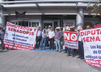 Agricultores bloquean avenida Aldama en protesta por Ley de Aguas
