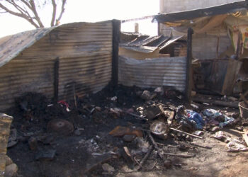 Vecinos lamentan muerte de adulto mayor en incendio