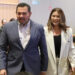 Mujeres de distintas edades se reunieron con el alcalde Cruz Perez Cuellar y su esposa