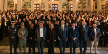 Maru Campos preside graduación de 180 nuevos policías del estado