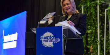 Gobernadora inaugura Expo-Foro de Energía 2025 en Chihuahua