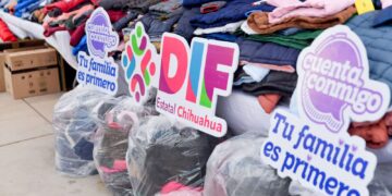 Entregan más de 15 mil chamarras a niños chihuahuenses