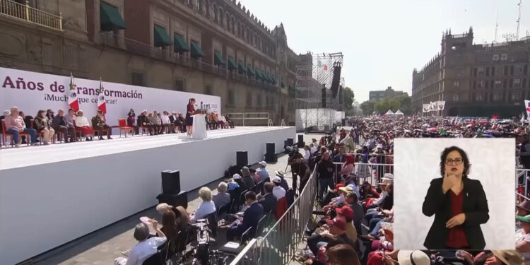 Sheinbaum encabeza multitudinario evento en el Zócalo por los 7 años de la 4T